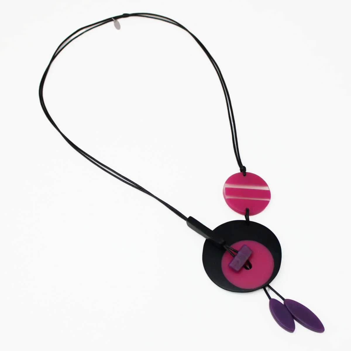 Fuchsia Saylor Pendant Necklace