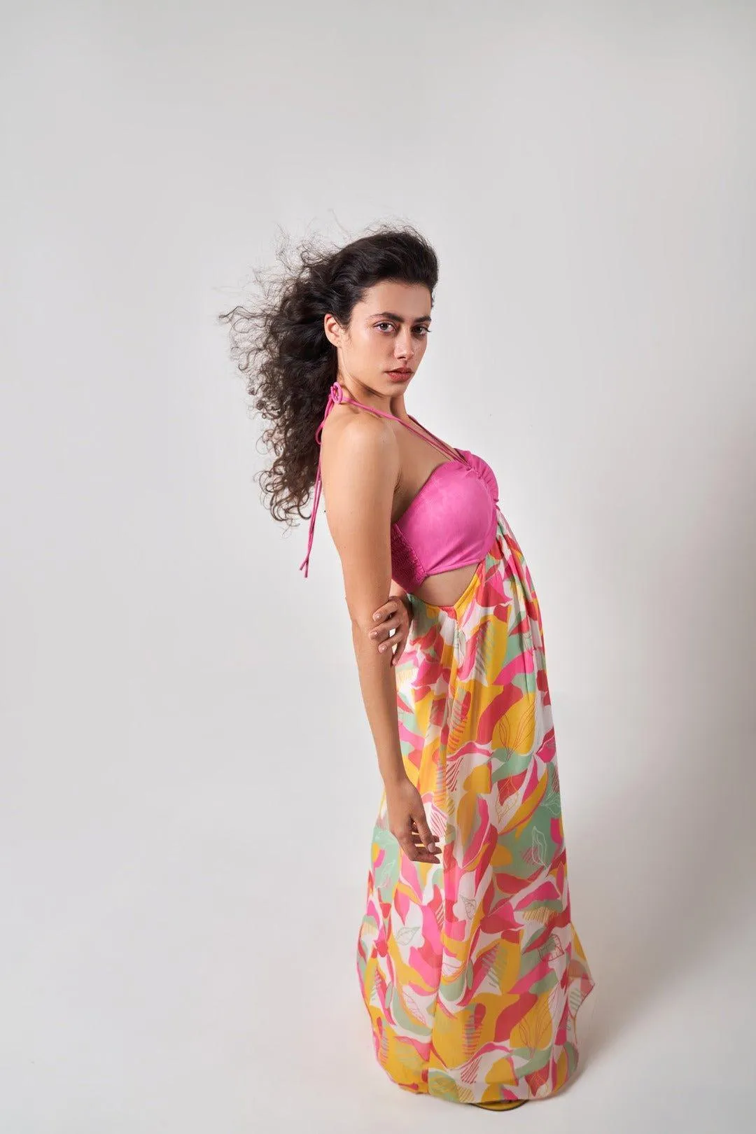 TROPICAL HALTER NECK MAXI DRESS